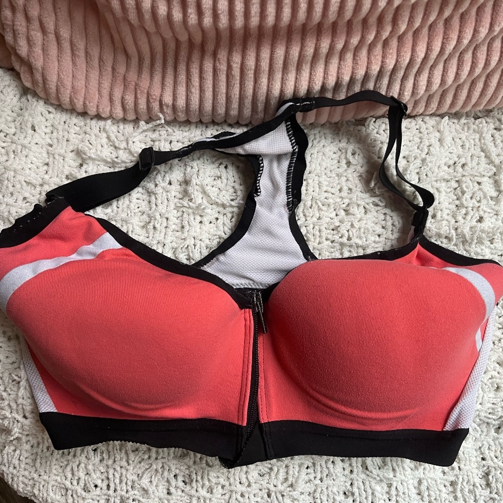 Victoria's Secret Knockout Front-Close Sports Bra